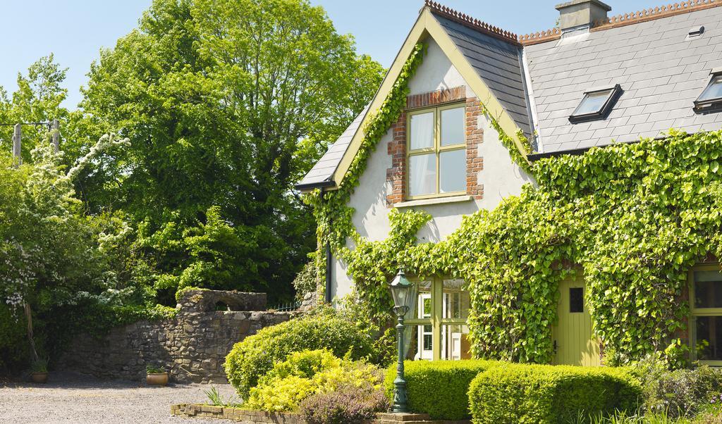 Courtyard Cottages トラリー 部屋 写真